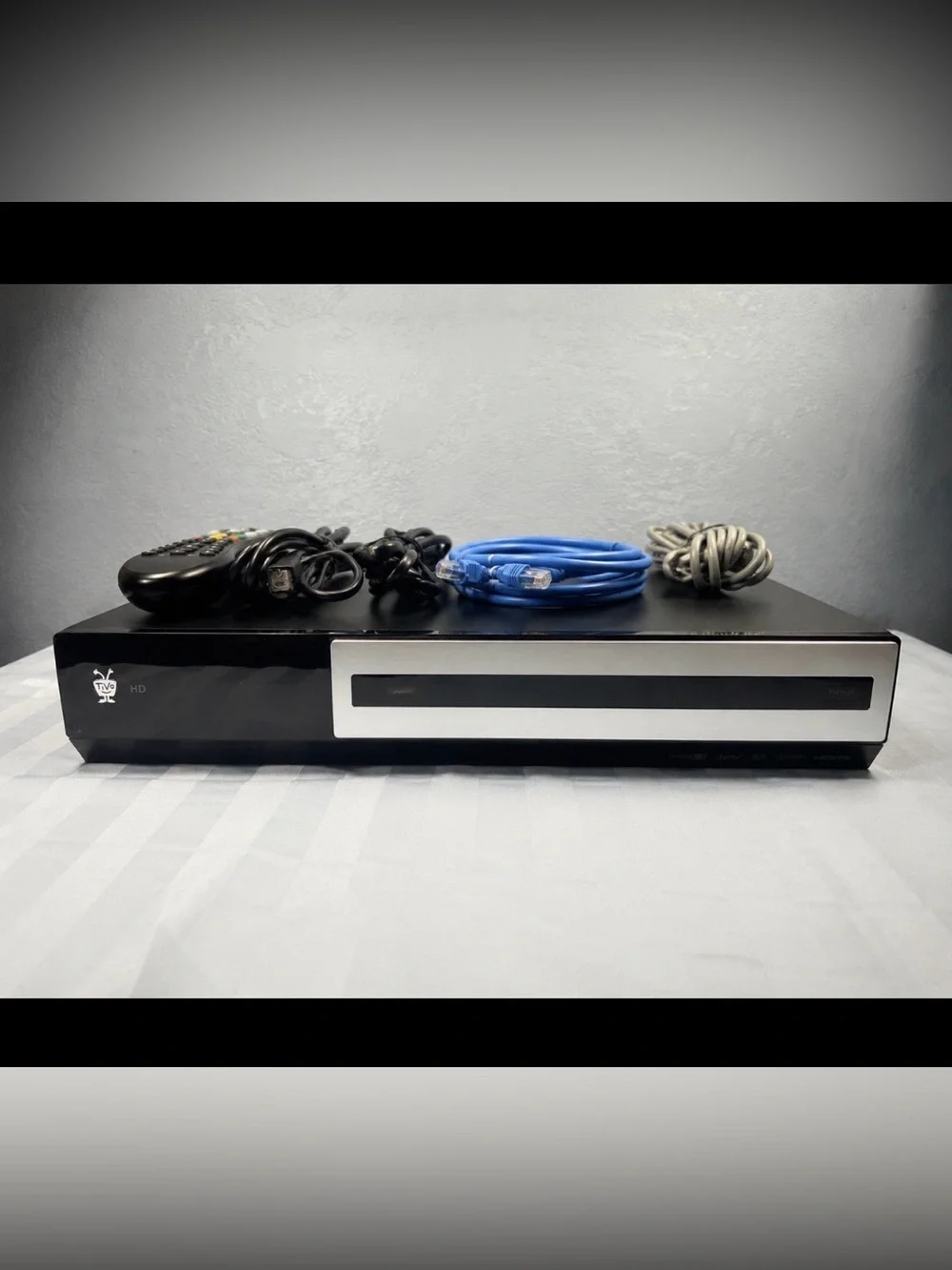 TiVo HD Series 3 DVR Complete Setup! Remote + Cables Included • Excellent Cond